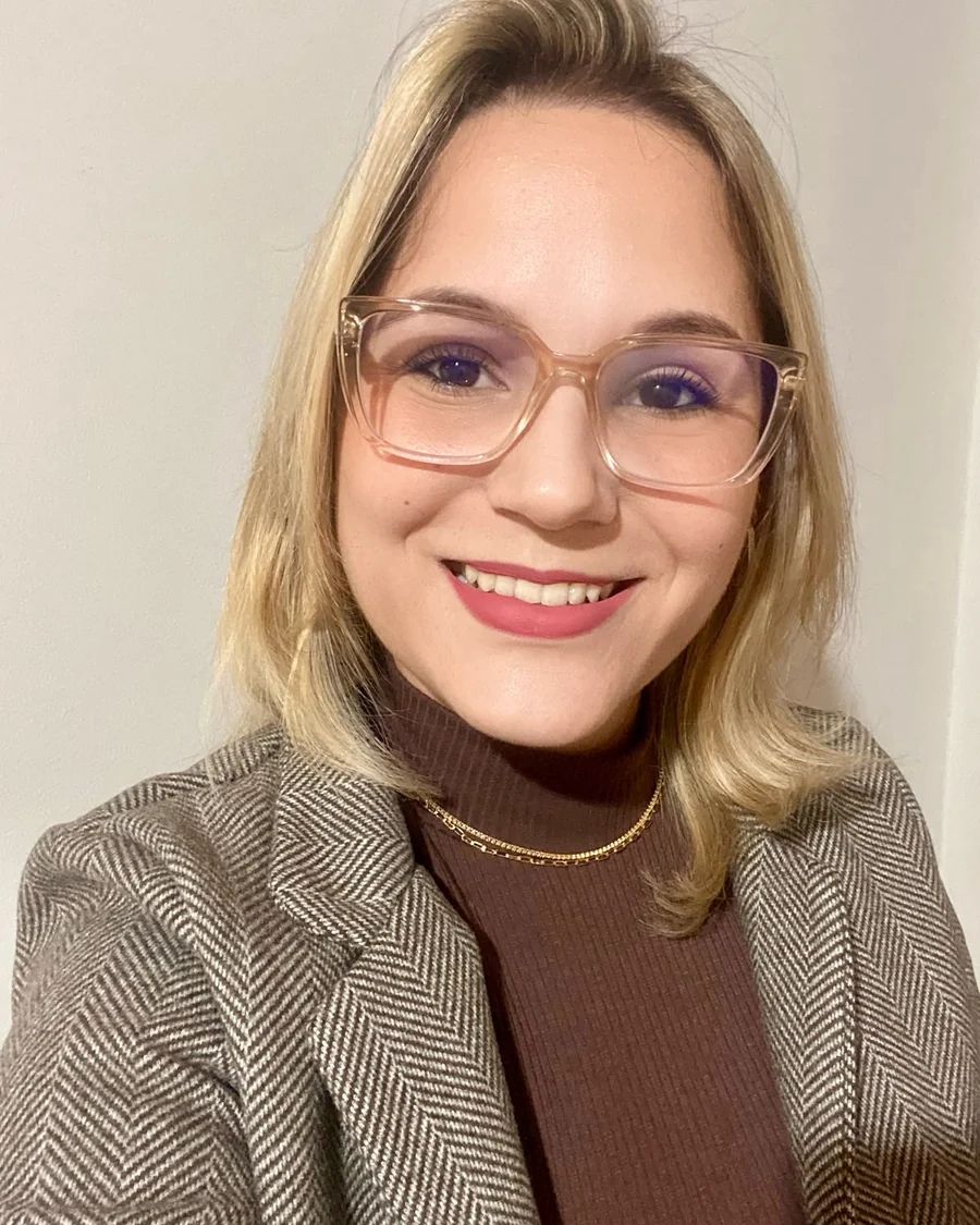 Sarah Carvalho, nail designer em Naviraí
