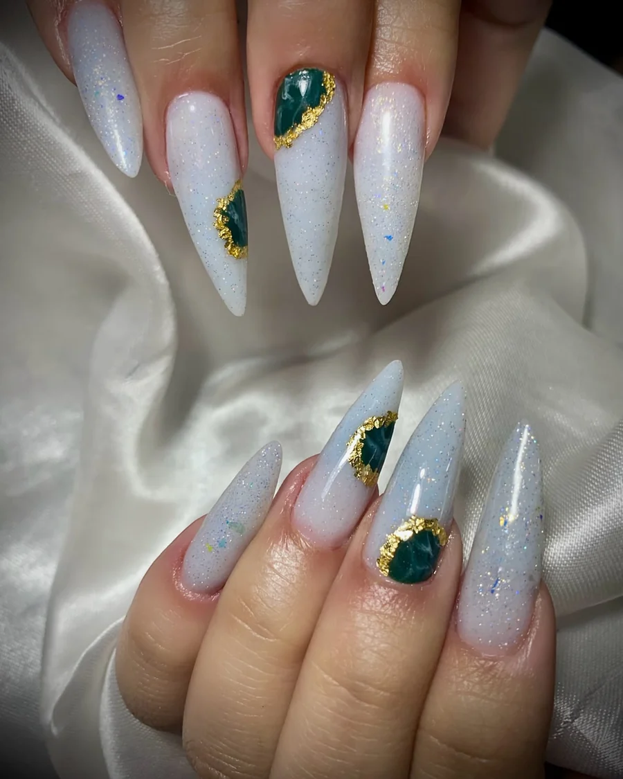 Unhas feitas por Studio Sarah Carvalho em Naviraí-MS (foto 18)