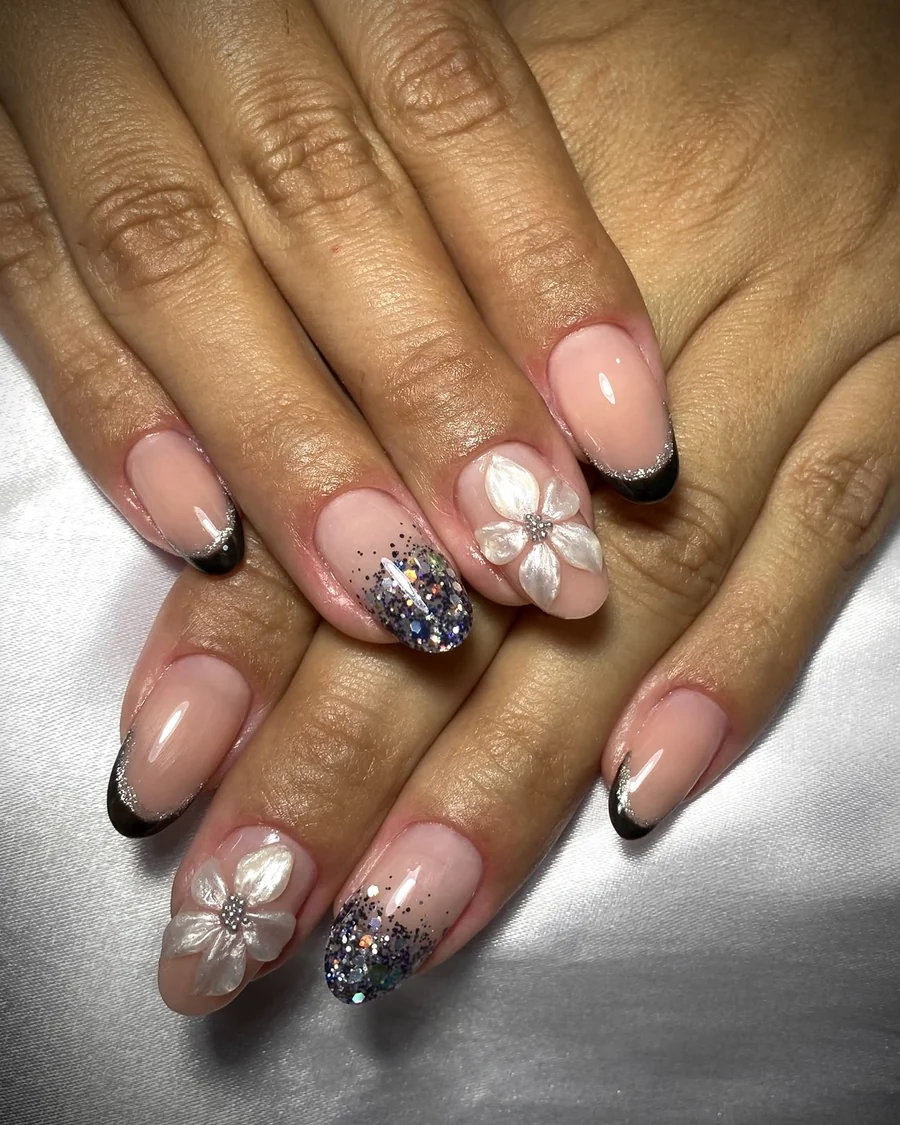 Unhas feitas por Studio Sarah Carvalho em Naviraí-MS (foto 11)